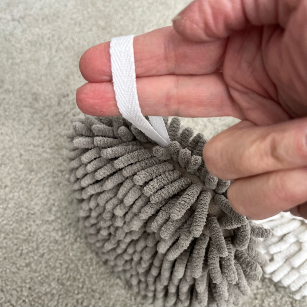 Fuzzy Ball Hand Towels Set of 2 - Picture 3 of 4